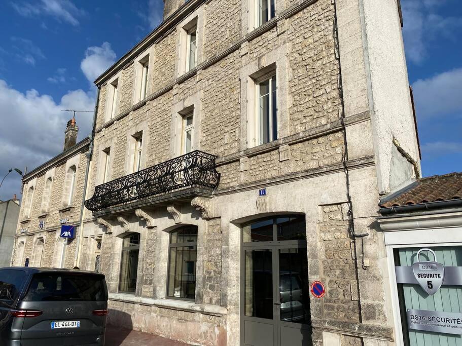 Superbe Studio Centre Ville * Clim * Wifi * Haut De Gamme * Angoulême Esterno foto
